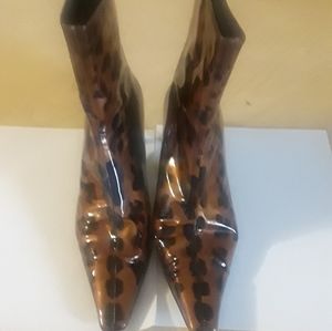 Ladies boots